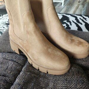 REDTOP Chelsea boots, women's size 9